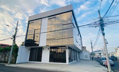 SE ALQUILA EDIFCIO CORP. UBICADO EN EL  Sector La California, Portoviejo