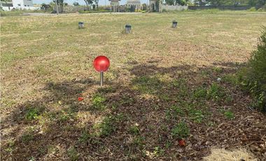 LOT FOR SALE in HAMPTON ORCHARDS BY FILINVEST