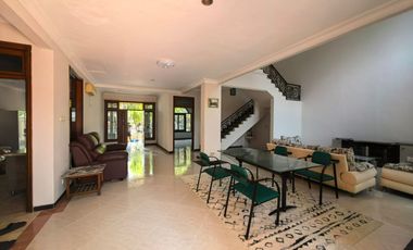 Dijual/Sewa Cepat Rumah Villa Bukit Mas surabaya barat Baru Renovasi Seperti Baru Siap Huni