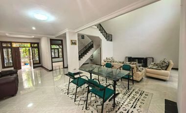 Dijual/Sewa Cepat Rumah Villa Bukit Mas surabaya barat Baru Renovasi Seperti Baru Siap Huni