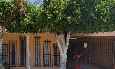 Casa en excelentes condiciones en remate bancario