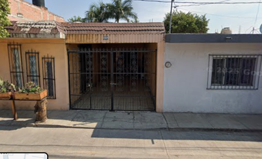Casa en excelentes condiciones en remate bancario