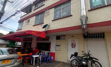 ARRIENDO CASA COMERCIAL LA CEIBA