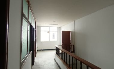 ARRIENDO CASA COMERCIAL LA CEIBA