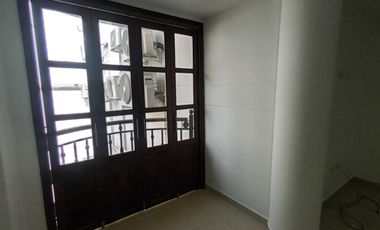 ARRIENDO   OFICINA EDIFICIO GARCIA ROVIRA CENTRO PISO 2