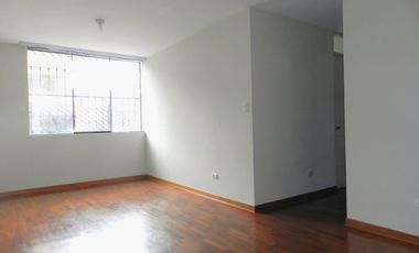 ALQUILO DPTO. CON COCHERA, 1er piso, a un paso de la Av. Precursores