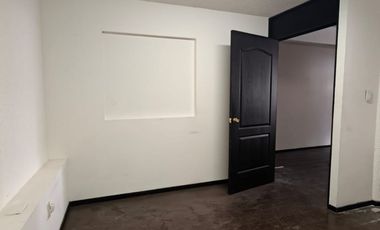 SE RENTA LOCAL PLANTA BAJA - AL LADO SANAT. LA LUZ - CHAP NORTE
