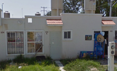 El privilegio de pagar menos y ganar más!! Venta de casa en recuperación bancaria, León de los Aldama, Gto.