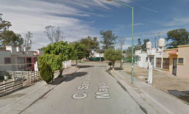 El privilegio de pagar menos y ganar más!! Venta de casa en recuperación bancaria, León de los Aldama, Gto.