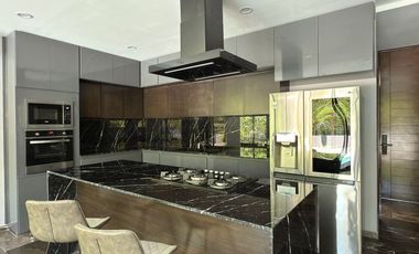 Hermosa Villa de 4 habitaciones con Beach Club Privado