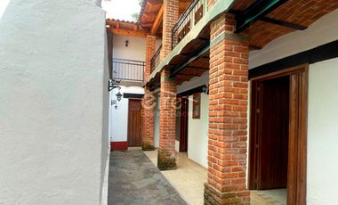 Propiedad hotelera en venta en Matamoros, centro de Tapalpa