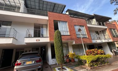 Casa en venta en ibague conjunto la florida