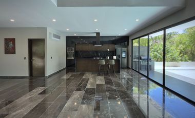 Amplia Villa de 4 Habitaciones Con Alberca Privada