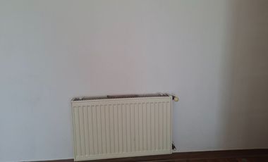 Macul, Venta de un espacioso departamento con bajo gastos comunes inserto en amplias áreas verdes.