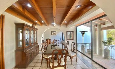 Venta Residencia en Club de Golf los Encinos