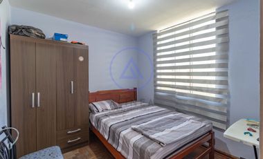 Casa en Venta en Mayorazgo, Ate – 261 m² en Esquina, Perfecta para Inversionistas | Tiene 4 Departamentos Independientes