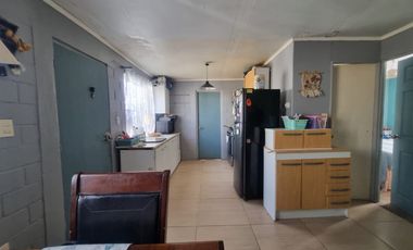 Casa Esquina Sólida, 180 M² de Terreno, Tongoy, Coquimbo.