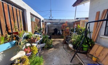Casa Esquina Sólida, 180 M² de Terreno, Tongoy, Coquimbo.