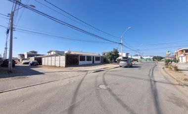 Casa Esquina Sólida, 180 M² de Terreno, Tongoy, Coquimbo.