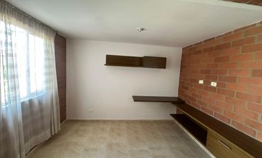 SE VENDE CASA