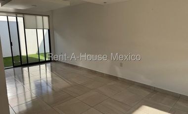Zibatá casa en renta de 3 recamaras Bpa2096