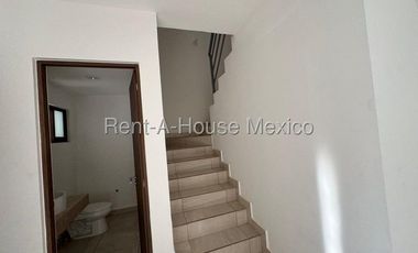 Zibatá casa en renta de 3 recamaras Bpa2096