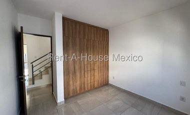 Zibatá casa en renta de 3 recamaras Bpa2096