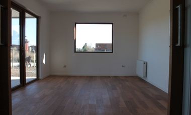 ARRIENDO CASA EN BARRIO CONSOLIDADO