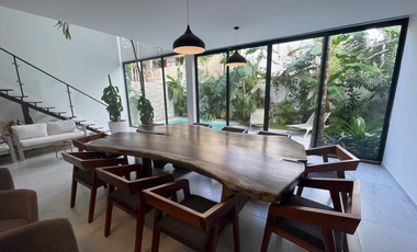 Villa de Lujo de 4 Recámaras y Alberca Privada en Playa Del Carmen