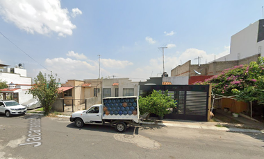 Casa en Venta en C. Jacaranda Nte. 123, 45429 Paseo de las Cañadas, Jal.