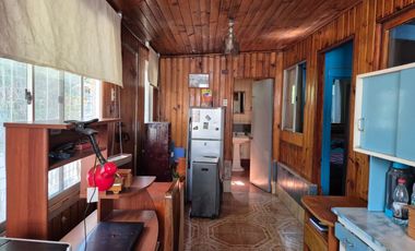 Se vende propiedad con casa dos pisos calle avenida Adrián Sector Artificio La calera