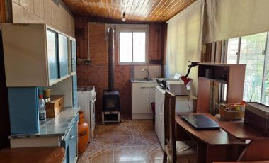 Se vende propiedad con casa dos pisos calle avenida Adrián Sector Artificio La calera