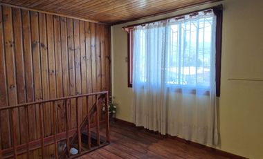 Se vende propiedad con casa dos pisos calle avenida Adrián Sector Artificio La calera