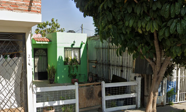 Casa en Venta en C. Av. Paseo del Faro 216, Puente Viejo, 45424 Paseo Puente Viejo, Jal.