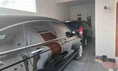 DISEWAKAN RUMAH di Cisaranten Arcamanik Siap Huni Semi Furnished