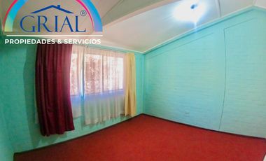 Amplia casa 2d 1b en Colina