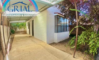 Amplia casa 2d 1b en Colina