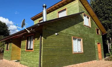 Terreno en Venta con 3 casas incluidas en Coñaripe, Panguipulli
