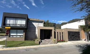 Casa en Venta Las Granadas Laderas, El Uro, Monterrey