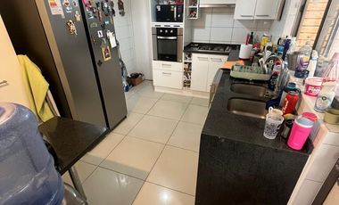 Hermosa Casa (5D-4B-4E) en 350 M2, Condominio Las Rocas, Padre Hurtado.