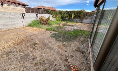 Hermosa Casa (5D-4B-4E) en 350 M2, Condominio Las Rocas, Padre Hurtado.