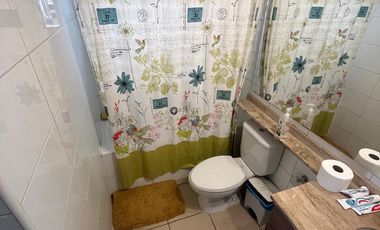 Hermosa Casa (5D-4B-4E) en 350 M2, Condominio Las Rocas, Padre Hurtado.