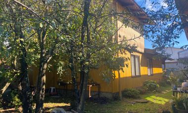 Se vende local comercial y galpón con casa en Av. circunvalación