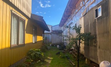 Se vende local comercial y galpón con casa en Av. circunvalación