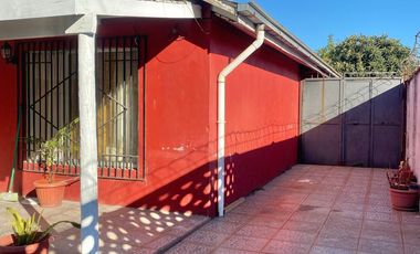 , AMPLIA CASA DE 4 DORMITORIOS CON 3 ESTACIONAMIENTOS, EN ZAÑARTU, CHILLAN
