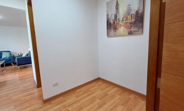 SURCO – DEPA AMPLIO 88 m² + SALA DE ESTAR + COCHERA | PRECIO NEGOCIABLE
