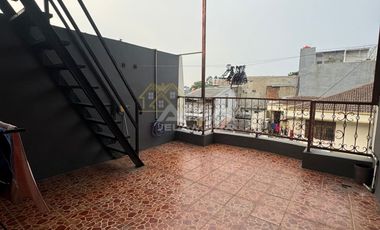 ANA RUKO BAGUS SEMI FURNISHED UK 4X20M DI JELAMBAR ra