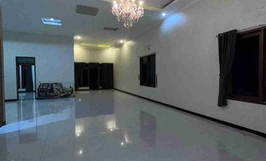 rumah cantik siap huni dekat Undip Tembalang