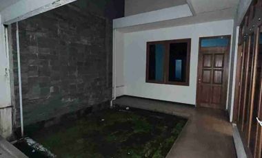 rumah cantik siap huni dekat Undip Tembalang