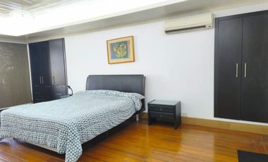 Suite amoblada de alquiler en el Centro de Guayaquil, incluye alícuota.